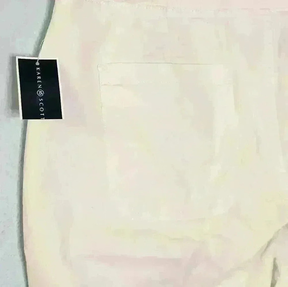 Karen Scott  long, white walking shorts with stretch waist and pockets size 10 - Picture 9 of 12